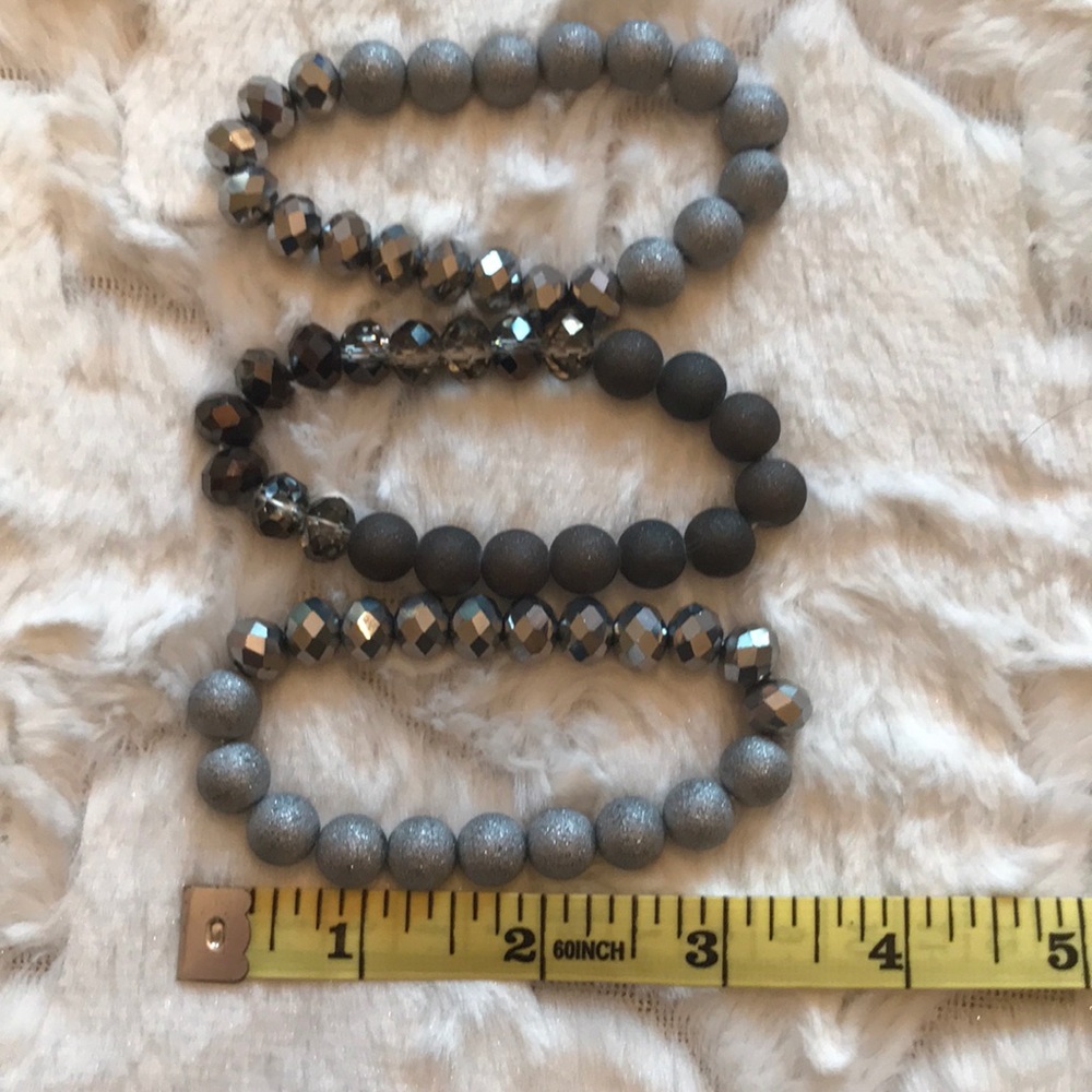 Silver and gray stack bracelets - Picture 9 of 9